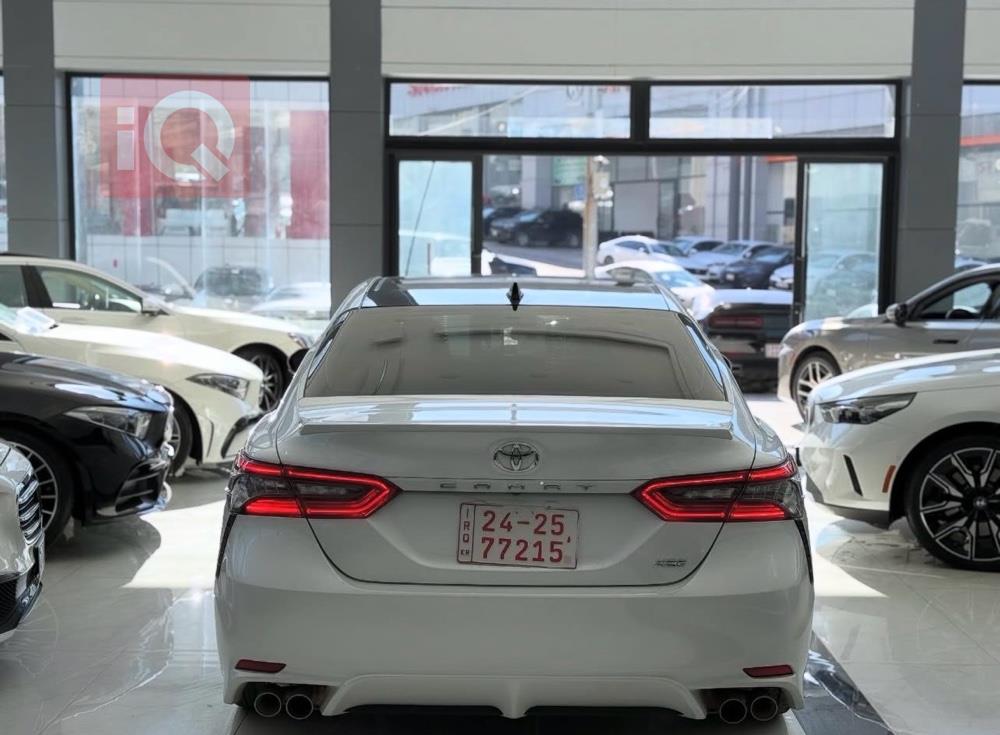 تۆیۆتا کامری